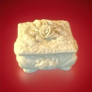 White Porcelain Jewelry / Trinket Dish - Detailed w/ Roses‎ - No Chips Cracks